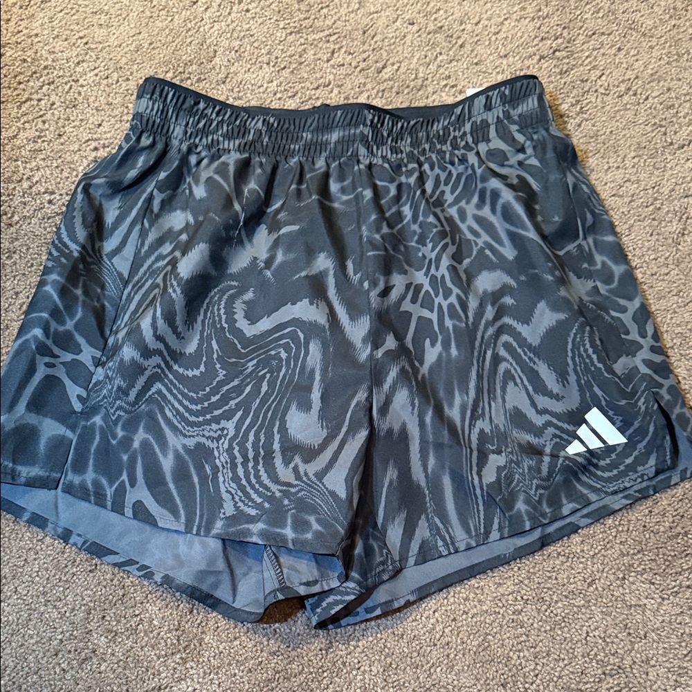 Adidas Women’s Gray Black Patterned Sports Shorts Size M NWT